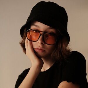 Meller Sanyu Aviators Sunglasses Black w/ Orange Lens